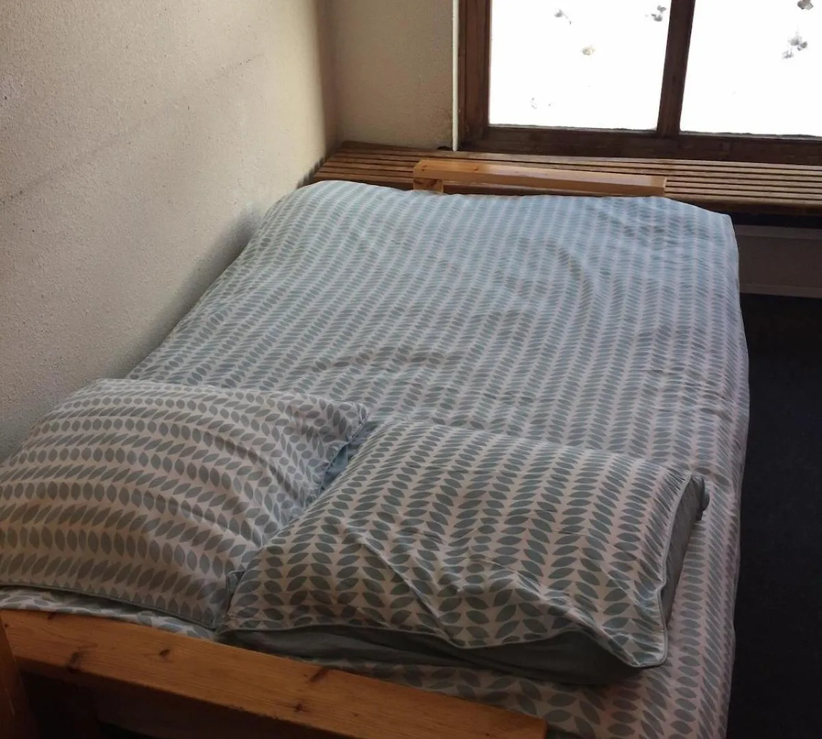 Studio 4 People Snow Front Isola 0*,  France